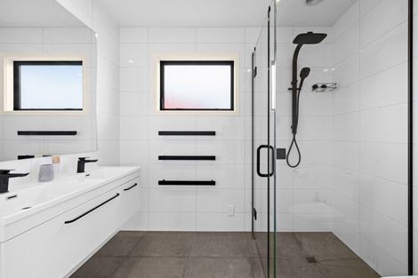 Photo of property in 11 Hurunui Drive, Te Awa, Napier, 4110