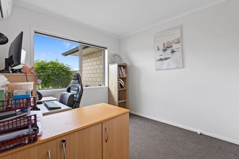 Photo of property in 14 Ponga Place, Papamoa Beach, Papamoa, 3118