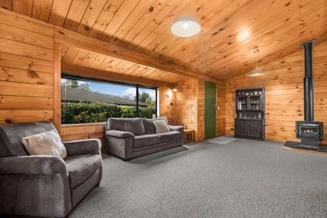 Photo of property in 16 Wilencote Place, Pahurehure, Papakura, 2113