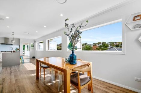 Photo of property in 14a Tiri View Place, Waiake, Auckland, 0630