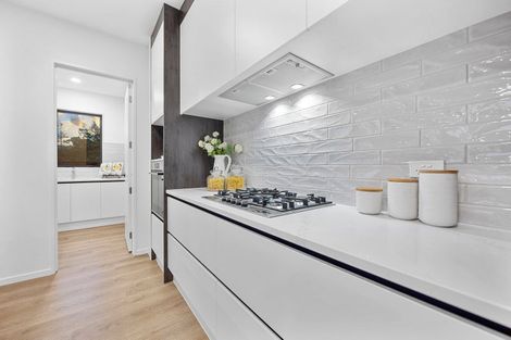 Photo of property in 32 Paparahi Place, Wainui, Silverdale, 0992