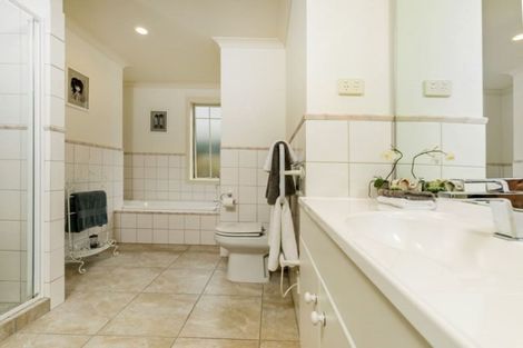 Photo of property in 53 Bannings Way, Hobsonville, Auckland, 0618