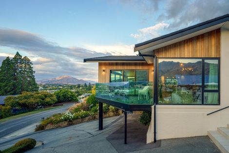 Photo of property in 22 Aspiring Terrace, Wanaka, 9305