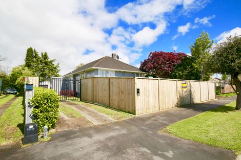 Photo of property in 17 Paul Crescent, Fairfield, Hamilton, 3214