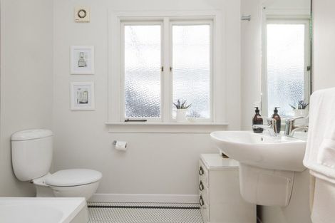 Photo of property in 4 Clifford Street, Whataupoko, Gisborne, 4010