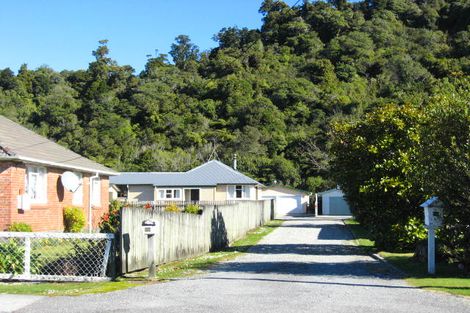 Photo of property in 96 Marlborough Street, Greymouth, 7805