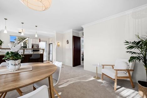 Photo of property in 2a Kauri Street, Merrilands, New Plymouth, 4312