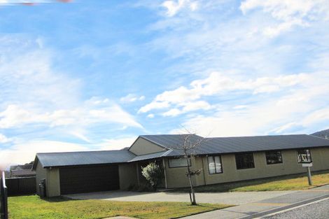 Photo of property in 14 Fenwick Crescent, Cromwell, 9310