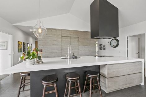 Photo of property in 49b Links Drive, Waiwhakaiho, New Plymouth, 4312