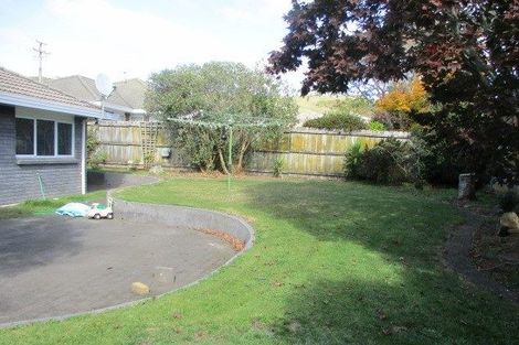 Photo of property in 2 Barraud Place, Pukehangi, Rotorua, 3015