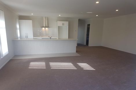 Photo of property in 8 Ketu Way, Takanini, 2112