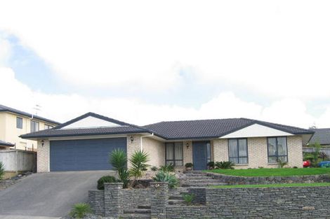 Photo of property in 10 Summerland Drive, Henderson, Auckland, 0612