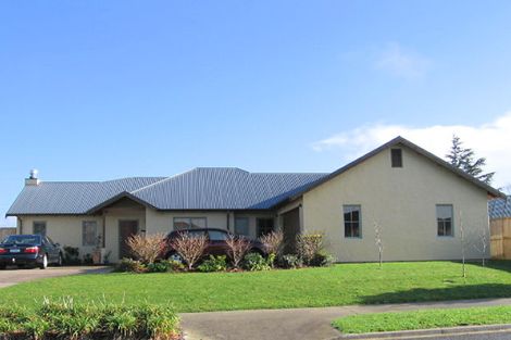 Photo of property in 15 Merlot Place, Rototuna, Hamilton, 3210