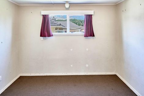 Photo of property in 7 Massey Street, Elderslea, Upper Hutt, 5018