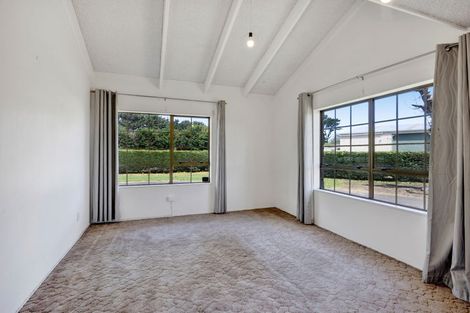 Photo of property in 290 Waihi Road, Hawera, 4673