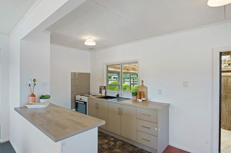 Photo of property in 14 Totara Street, Otaki, 5512