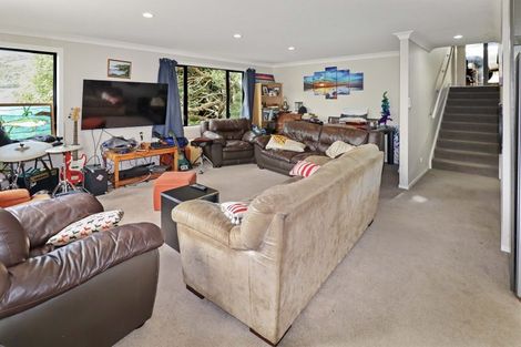 Photo of property in 23b Cave Road, Houghton Bay, Wellington, 6023