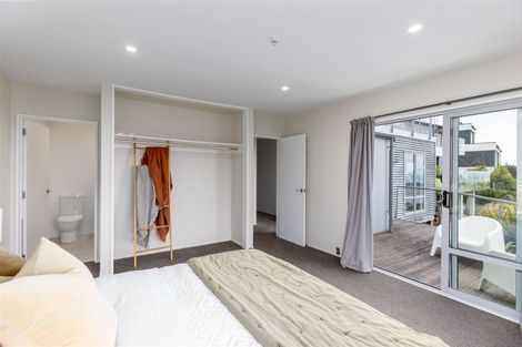 Photo of property in 16 Glendevere Terrace, Redcliffs, Christchurch, 8081