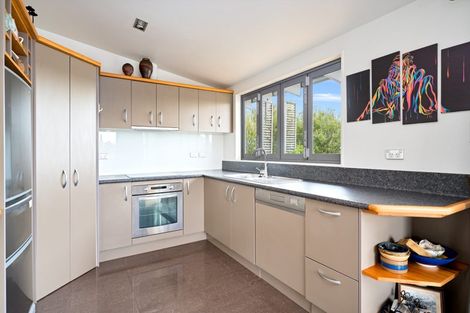 Photo of property in 1 Cron Avenue, Te Atatu South, Auckland, 0610