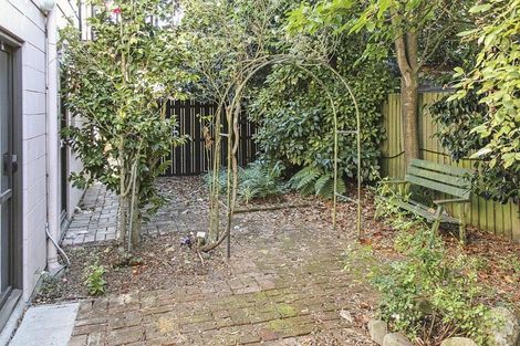 Photo of property in 1/106 Maidstone Road, Ilam, Christchurch, 8041