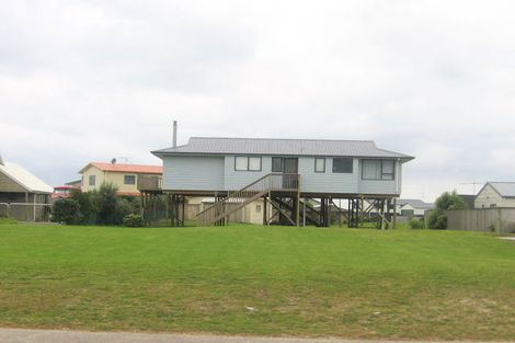 Photo of property in 172 Kowhai Avenue, Matarangi, Whitianga, 3592