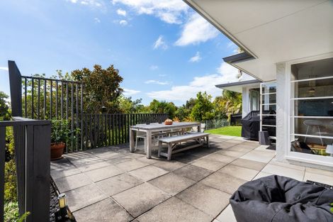 Photo of property in 63 Napier Terrace, Hospital Hill, Napier, 4110