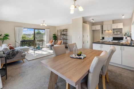 Photo of property in 2/5 Askew Place, Farm Cove, Auckland, 2012