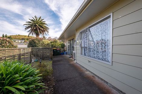 Photo of property in 2 Shaldon Crescent, Blagdon, New Plymouth, 4310