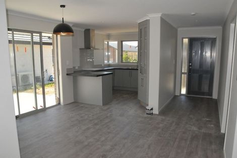 Photo of property in 20 Kotiate Street, Papamoa Beach, Papamoa, 3118