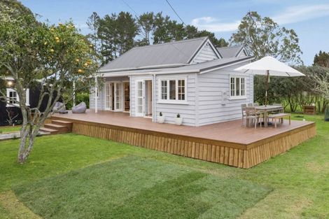 Photo of property in 29 Taupaki Road, Taupaki, Henderson, 0782