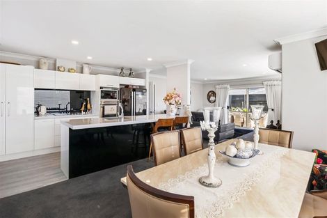 Photo of property in 5 Amoka Crescent, Parklands, Christchurch, 8083