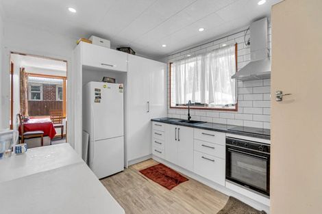 Photo of property in 4 Oakdale Street, Avonhead, Christchurch, 8042