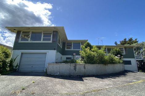 Photo of property in 42 Divich Avenue, Te Atatu South, Auckland, 0610