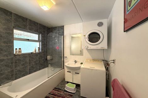 Photo of property in 1/57 Carrington Street, Lower Vogeltown, New Plymouth, 4310