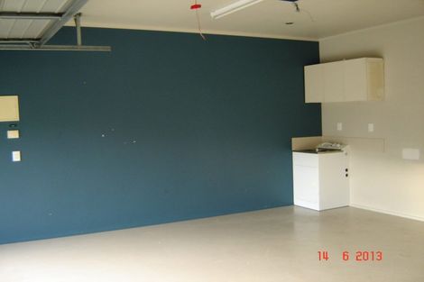 Photo of property in 76 Edgewater Drive, Pakuranga, Auckland, 2010