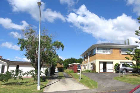 Photo of property in 2/68 Eban Avenue, Hillcrest, Auckland, 0627