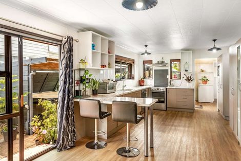 Photo of property in 17 Henley Street, Westport, 7825