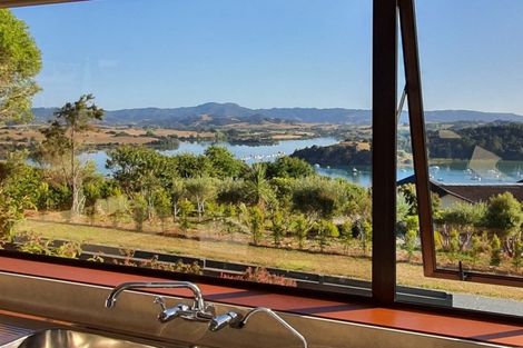 Photo of property in 12 Kotare Place, Sandspit, Warkworth, 0982