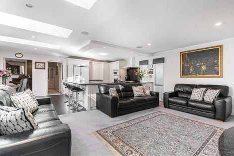 Photo of property in 10 Ander Place, Takapuna, Auckland, 0622