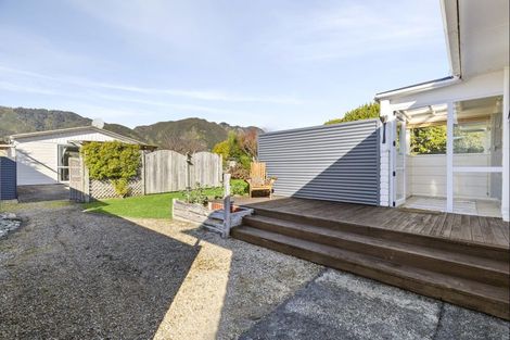 Photo of property in 670 Abel Tasman Drive, Clifton, Takaka, 7183
