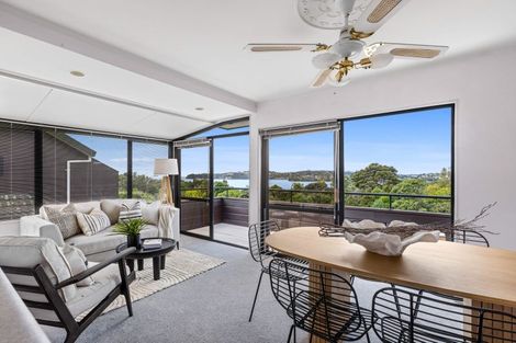 Photo of property in 11 Shuttleworth Place, Manly, Whangaparaoa, 0930