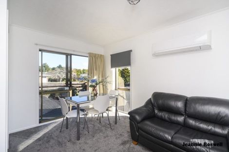 Photo of property in 66 Carter Crescent, Awapuni, Palmerston North, 4412