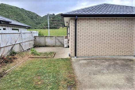 Photo of property in 1383 High Street, Taita, Lower Hutt, 5011