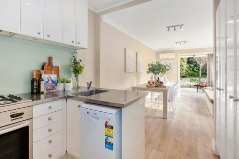 Photo of property in 8 Watson Street, Te Aro, Wellington, 6011