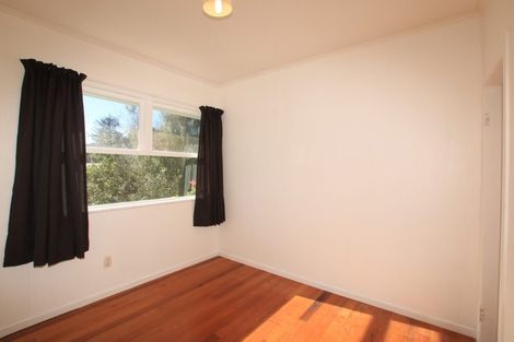Photo of property in 12 La Rosa Street, Green Bay, Auckland, 0604