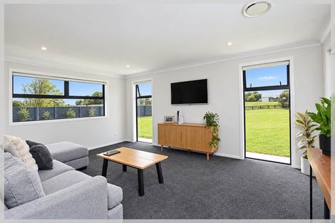Photo of property in 62a Norbiton Road, Foxton, 4814