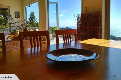 Photo of property in 128 Lone Kauri Road, Karekare, Auckland, 0772