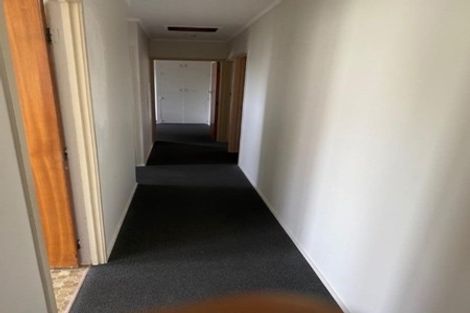 Photo of property in 13 Woodstock Road, Forrest Hill, Auckland, 0620