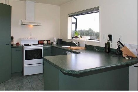 Photo of property in 27a Kentwood Drive, Woodridge, Wellington, 6037