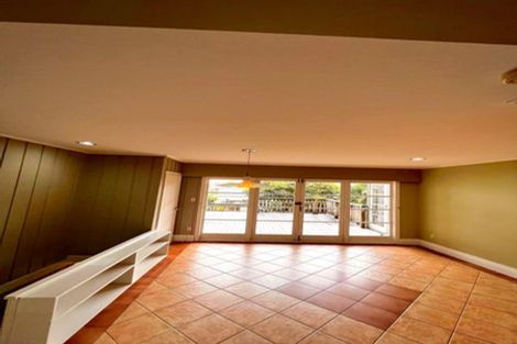 Photo of property in 2 Keystone Avenue, Mount Roskill, Auckland, 1041